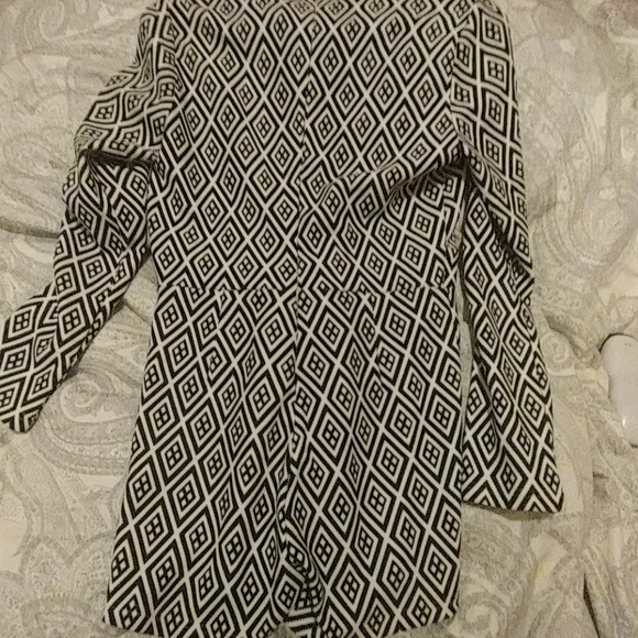 Low Cut long sleeve Romper - Picture 3 of 3